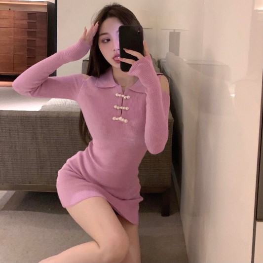 中国风盘扣针织修身露肩连衣裙